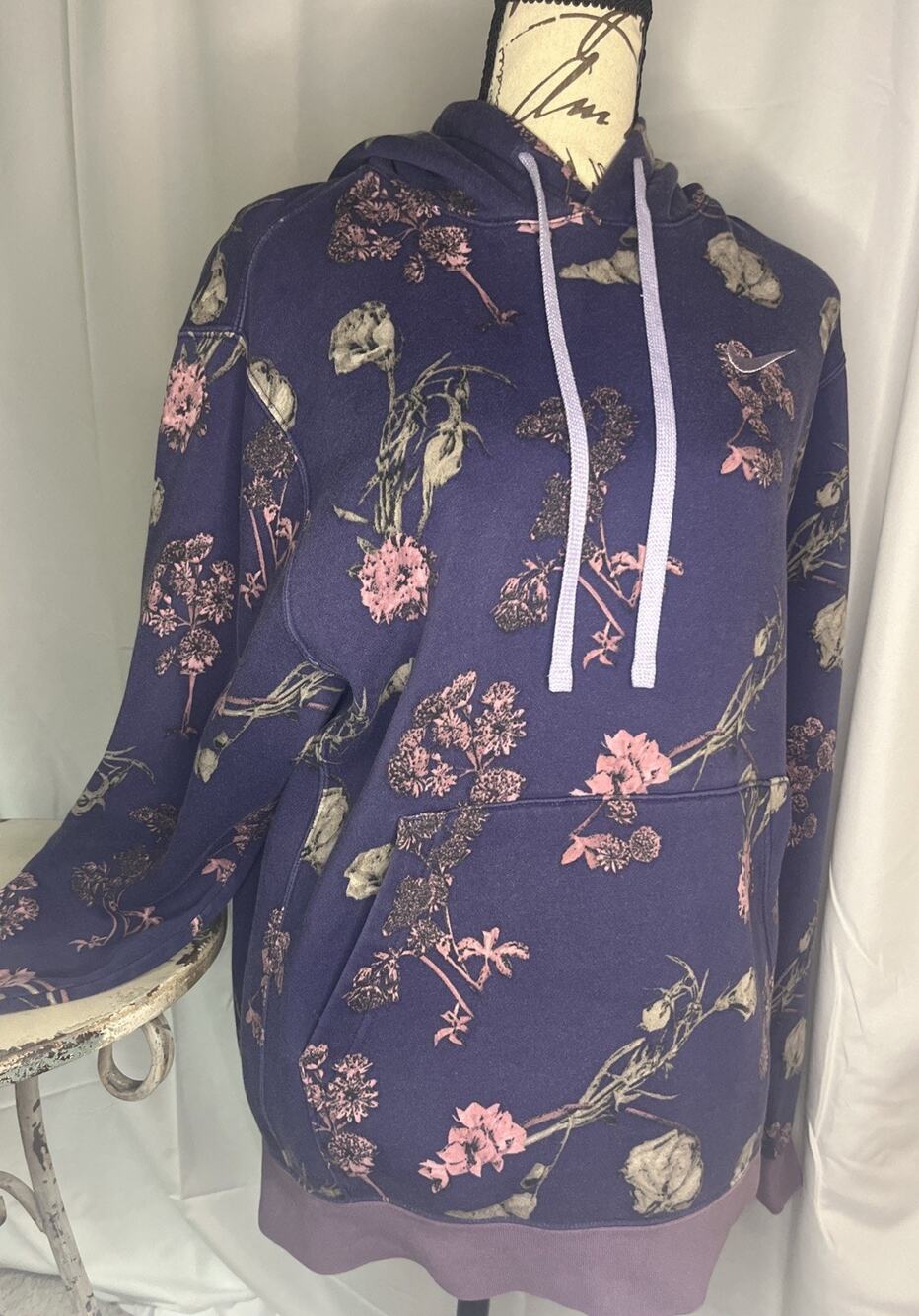 Nike Sportswear Purple Floral Hoodie Women’s Size S